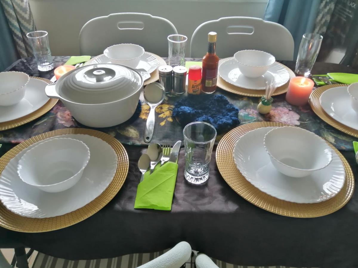 גאבורון Birdville Bnb Guest House מראה חיצוני תמונה