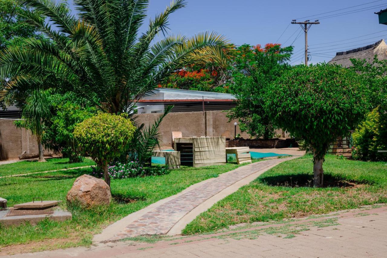 גאבורון Birdville Bnb Guest House מראה חיצוני תמונה
