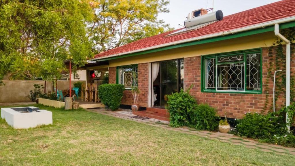 גאבורון Birdville Bnb Guest House מראה חיצוני תמונה