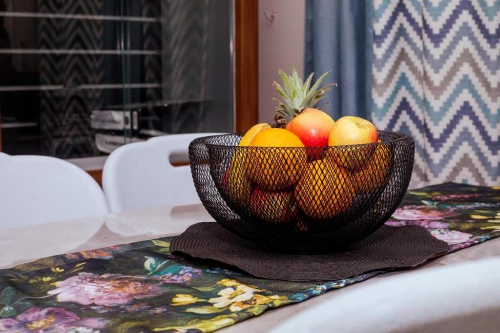 גאבורון Birdville Bnb Guest House מראה חיצוני תמונה