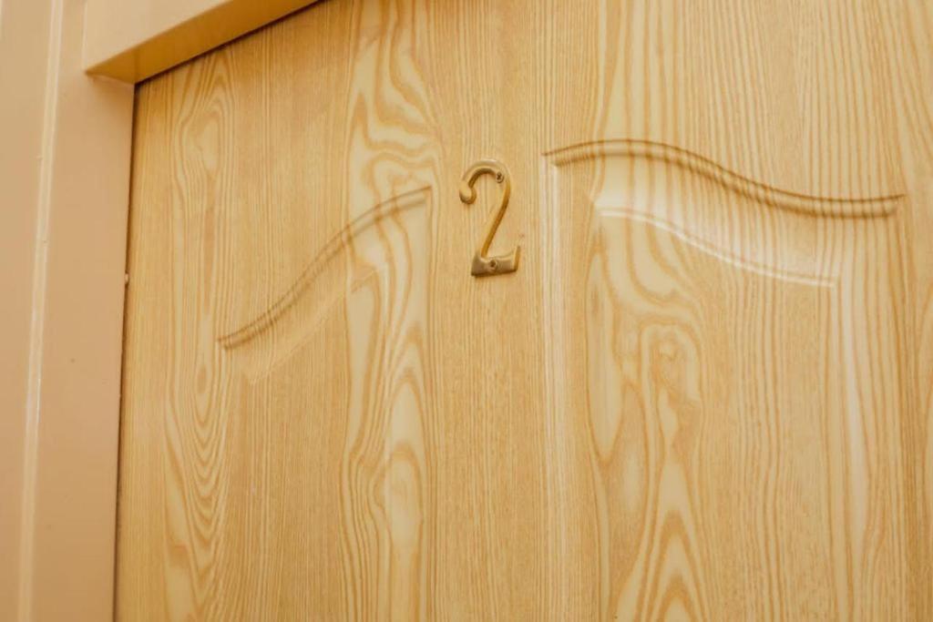 גאבורון Birdville Bnb Guest House מראה חיצוני תמונה